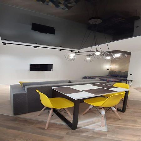 New Lux Apartment 2020 Kharkov Luaran gambar