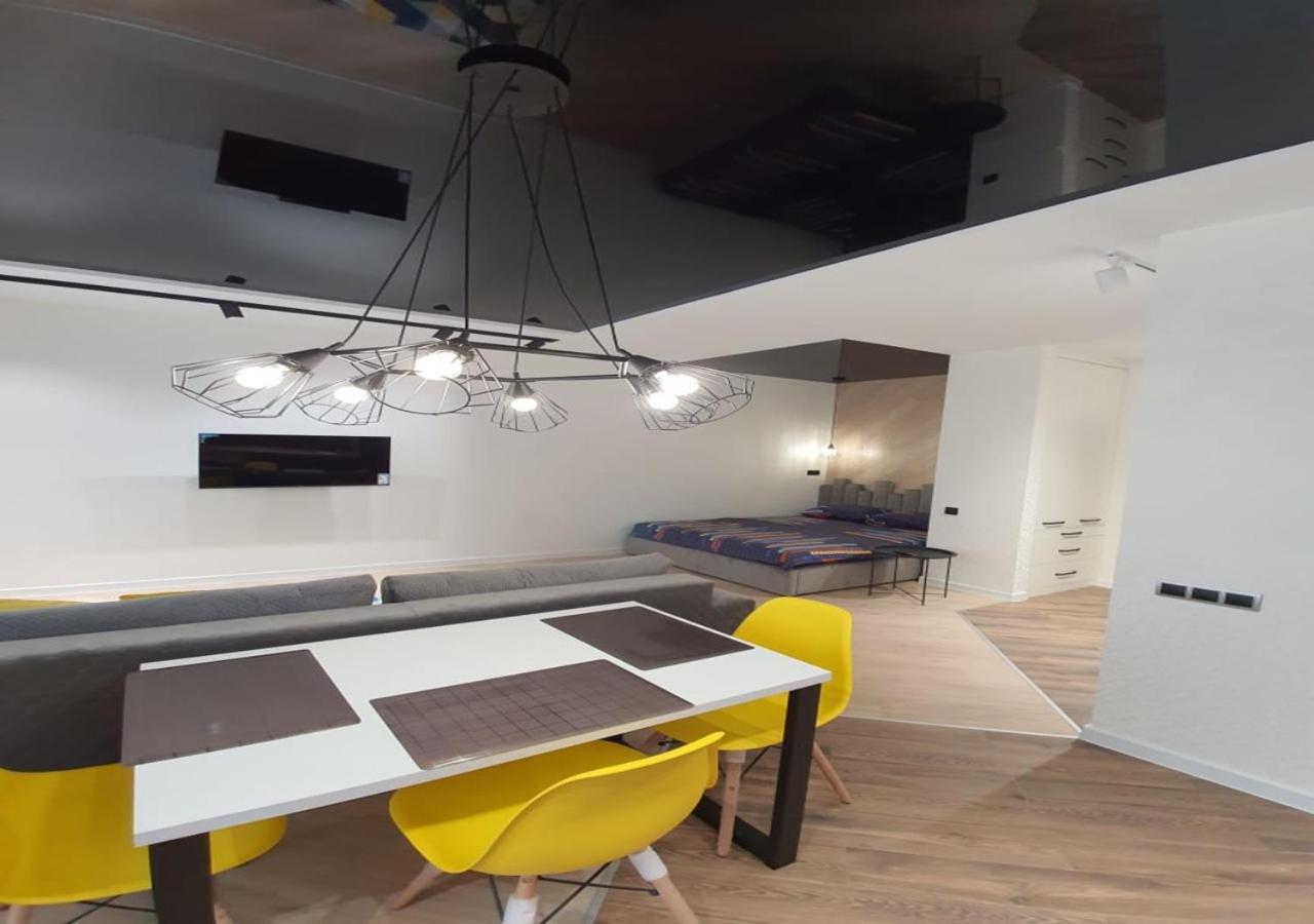 New Lux Apartment 2020 Kharkov Luaran gambar