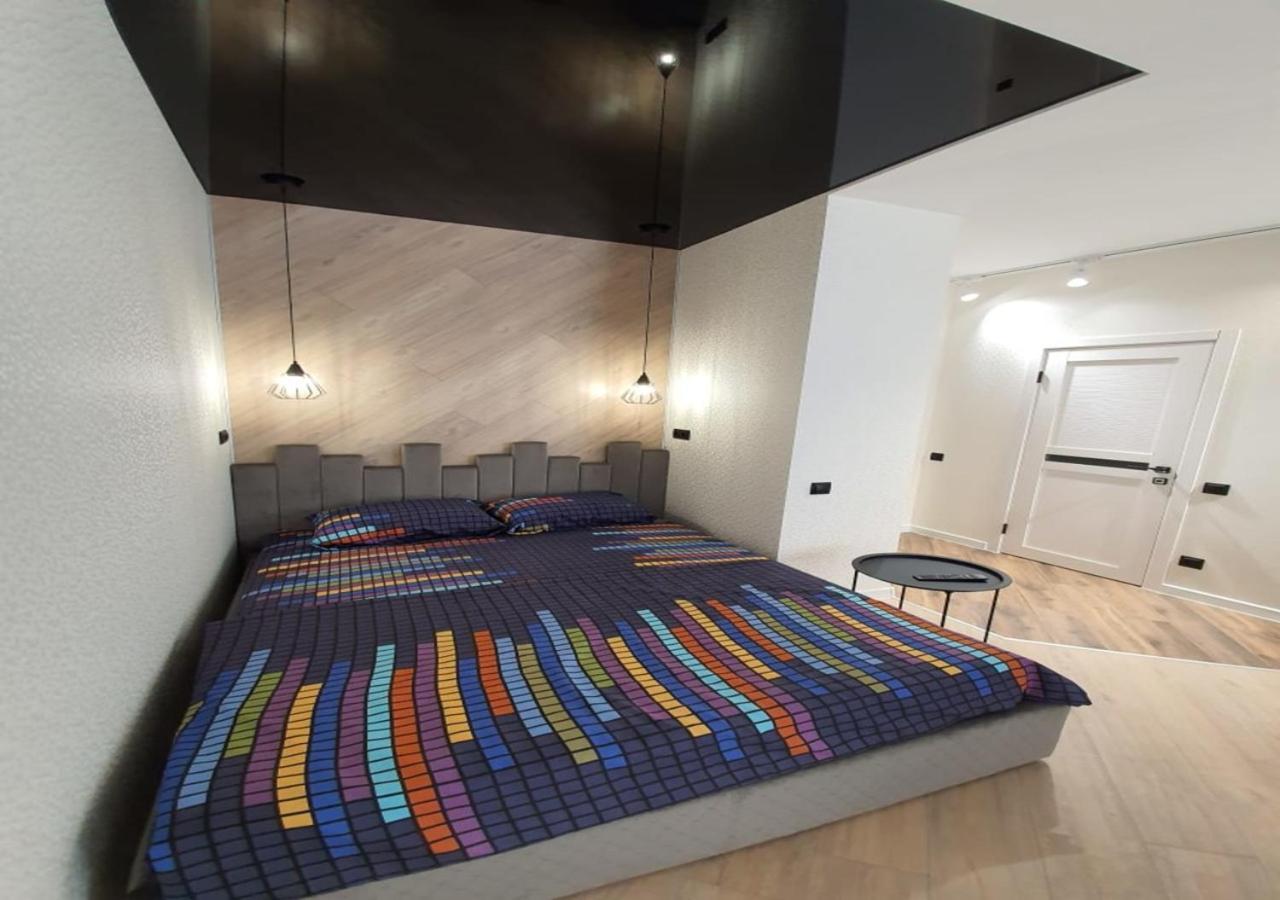 New Lux Apartment 2020 Kharkov Luaran gambar