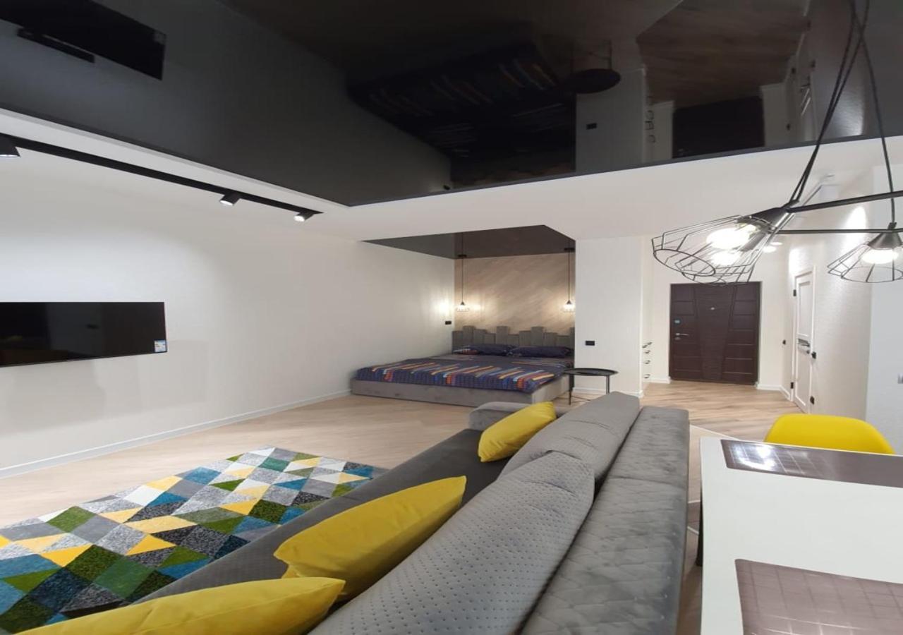 New Lux Apartment 2020 Kharkov Luaran gambar